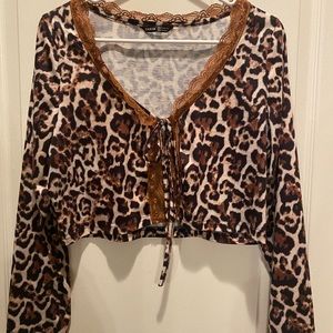 cute cropped shirt with a tie in the front , shein, size m